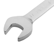 Närbild på öppen ända av JCB kombinyckel